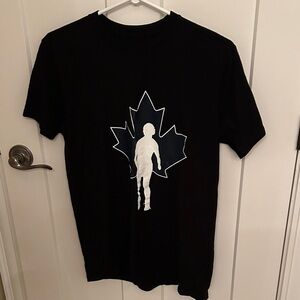 Black Terry Fox T-Shirt with Maple Leaf Design, size M